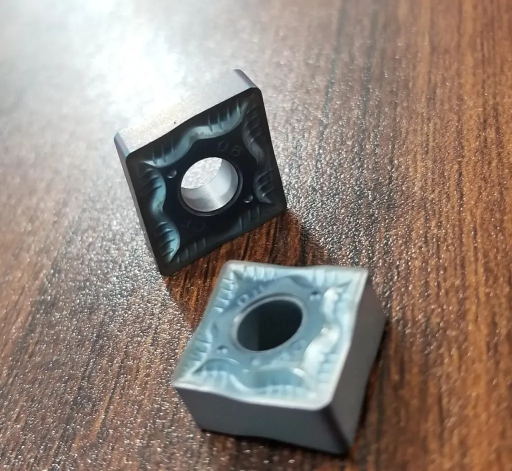 CNMG120408-CF.MZE30FS